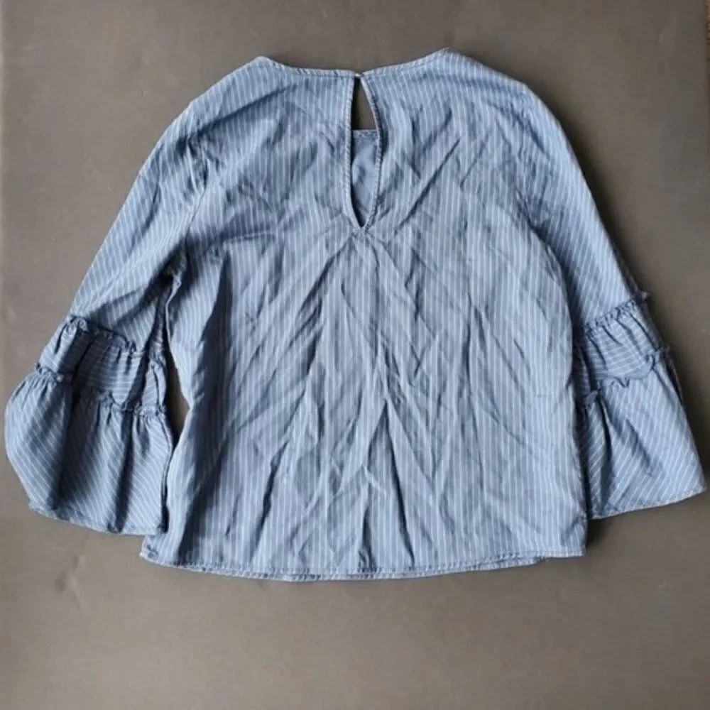 Express Striped Blouse  - Picture 7 of 9